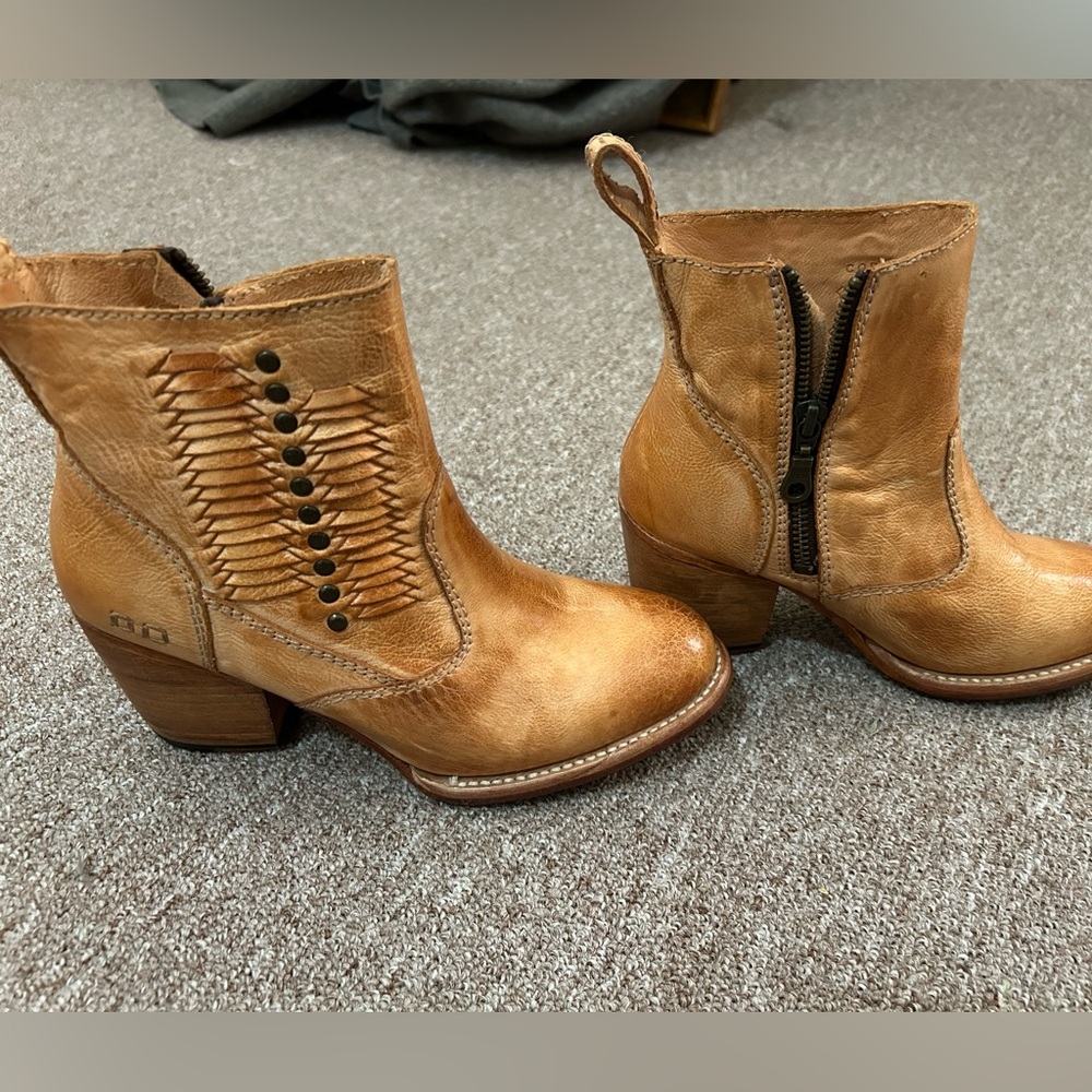 Bed Stu booties new with tags. Size 6. 2.5-inch heels.